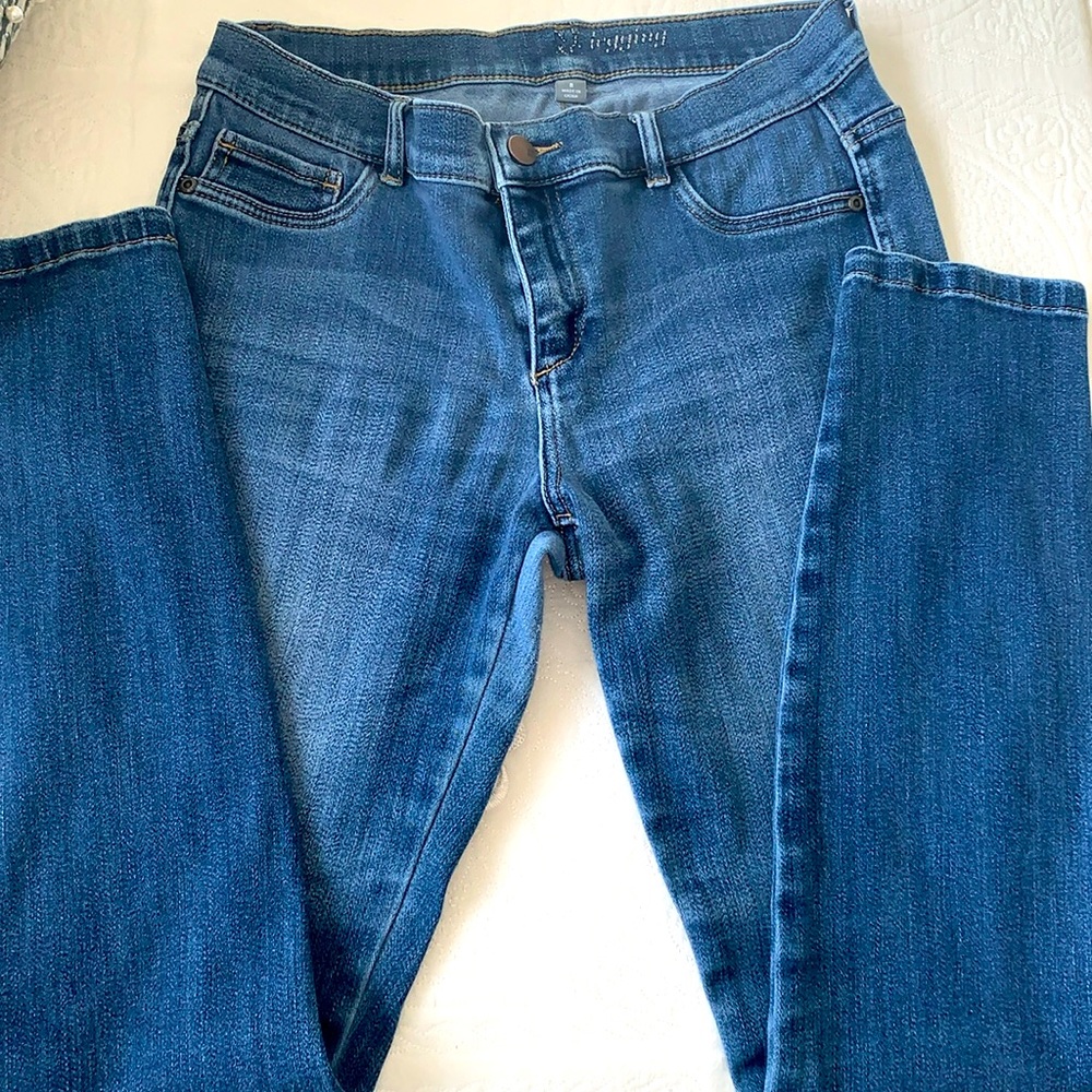 NY&Co stretch legging jeans- size 8